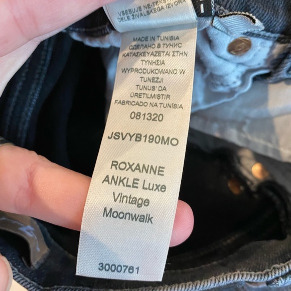 7 For All Mankind Luxe Vintage Italian Fabric Black Distressed Skinny Jeans 23 - Picture 15 of 15